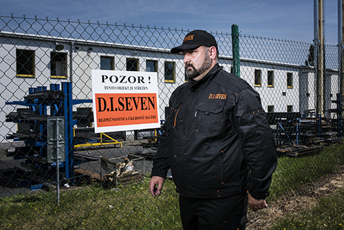 Bezpečnostní agentura - D.I.SEVEN - poskytuje náhradní plnění